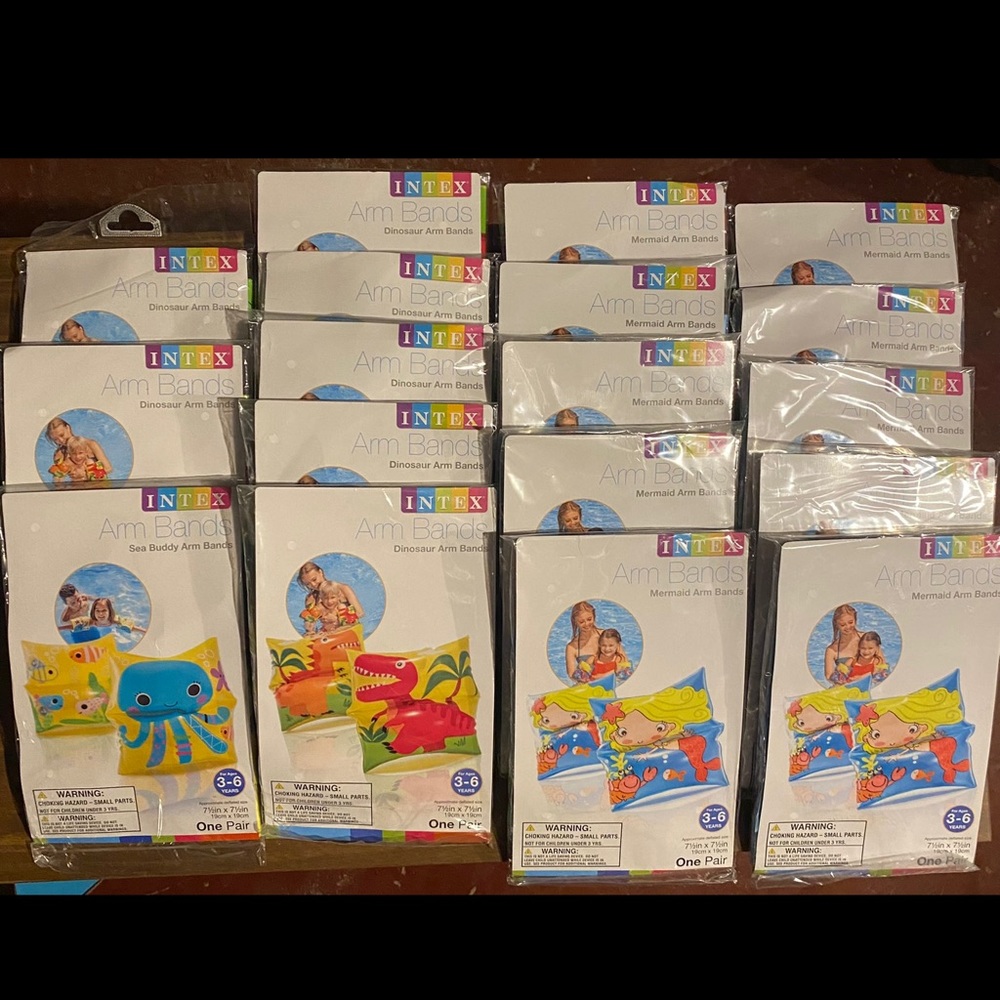 18 Packs of NWT Swimming Arm Bands for Children